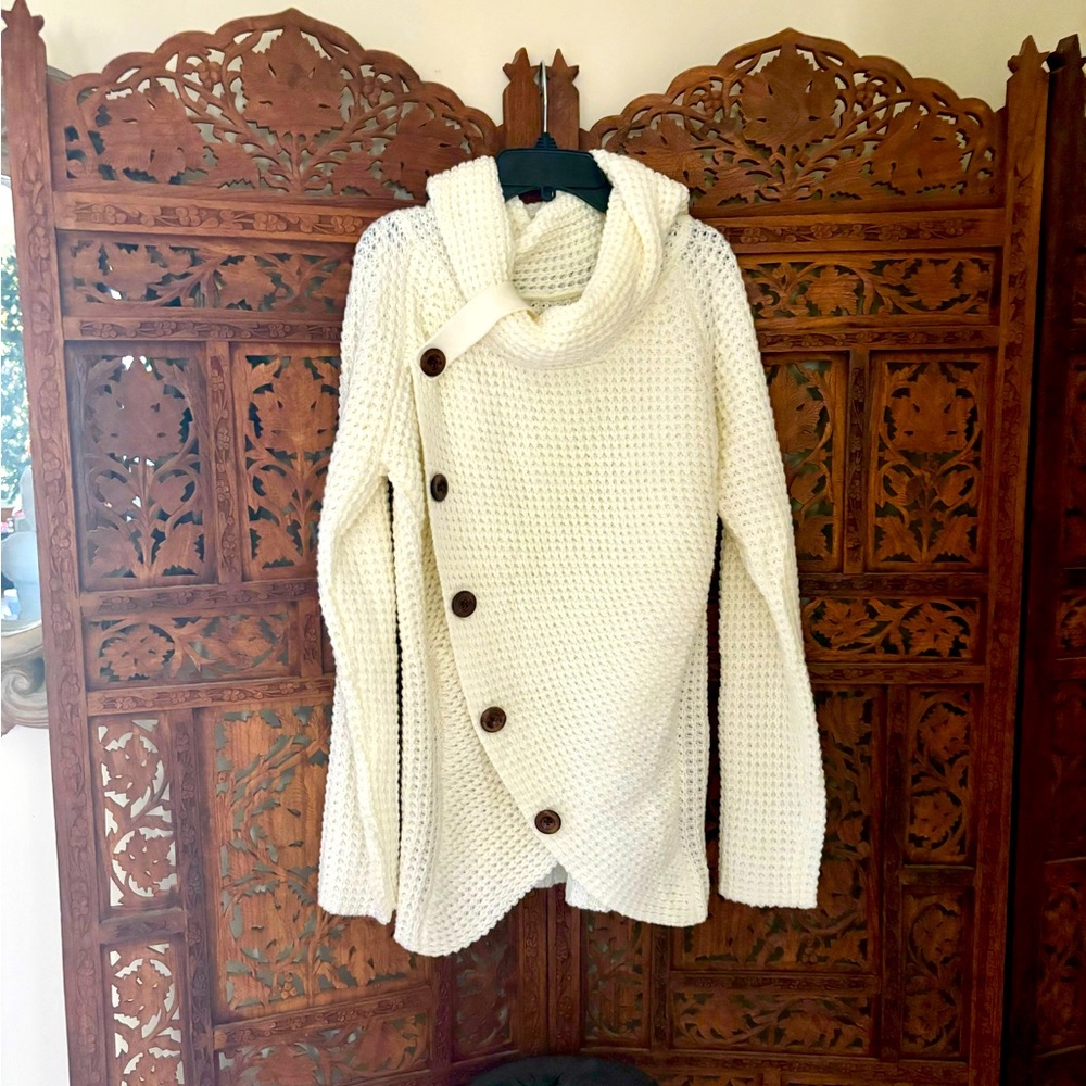 Sweater waffle print wide turtleneck crossover, like brand new worn once